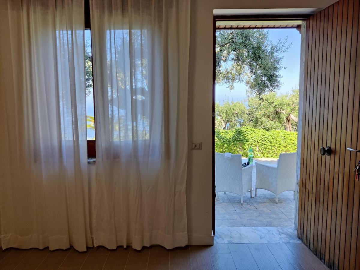 Il Nido Del Gabbiano Apartment Massa Lubrense Luaran gambar
