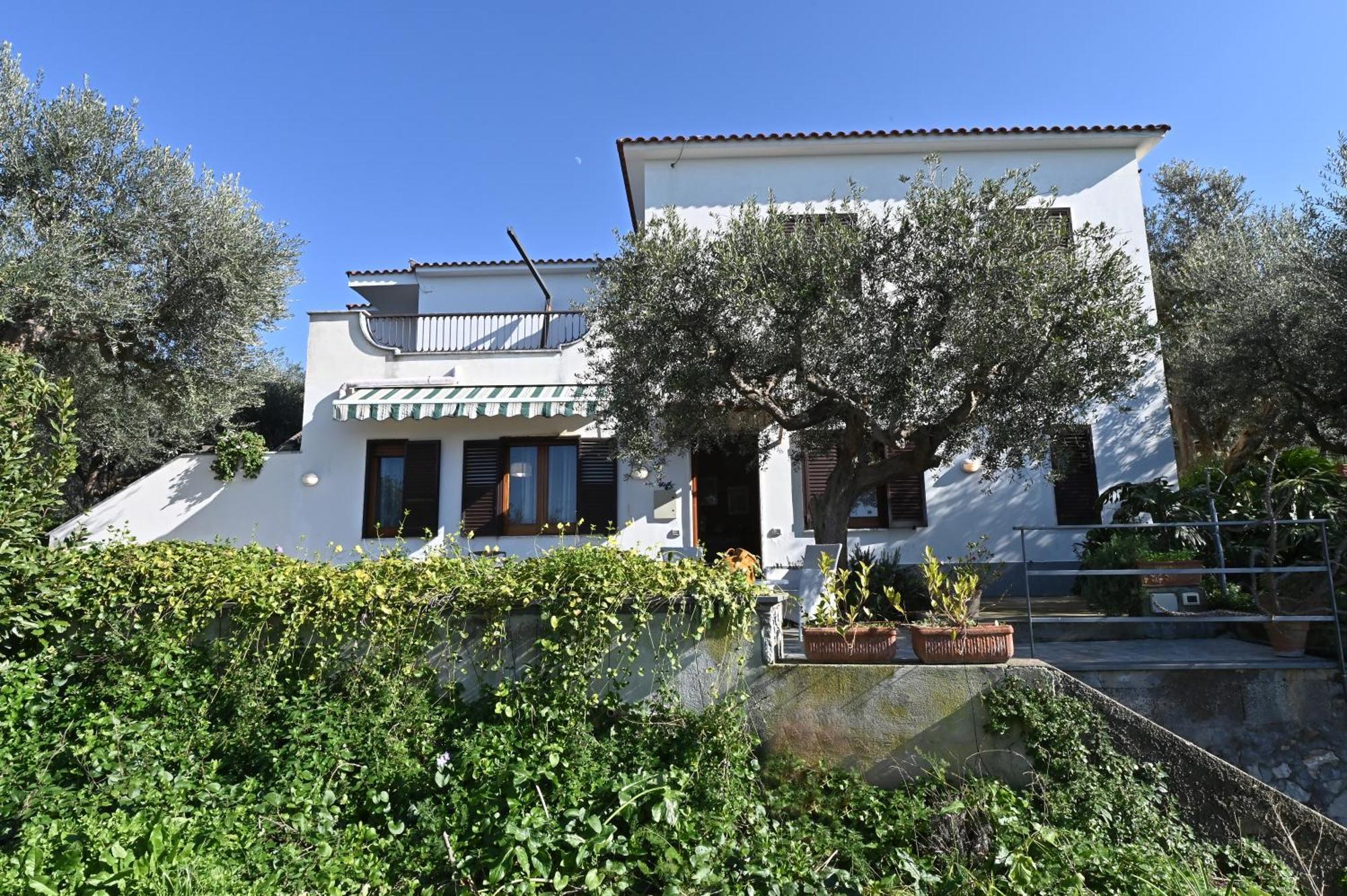 Il Nido Del Gabbiano Apartment Massa Lubrense Luaran gambar