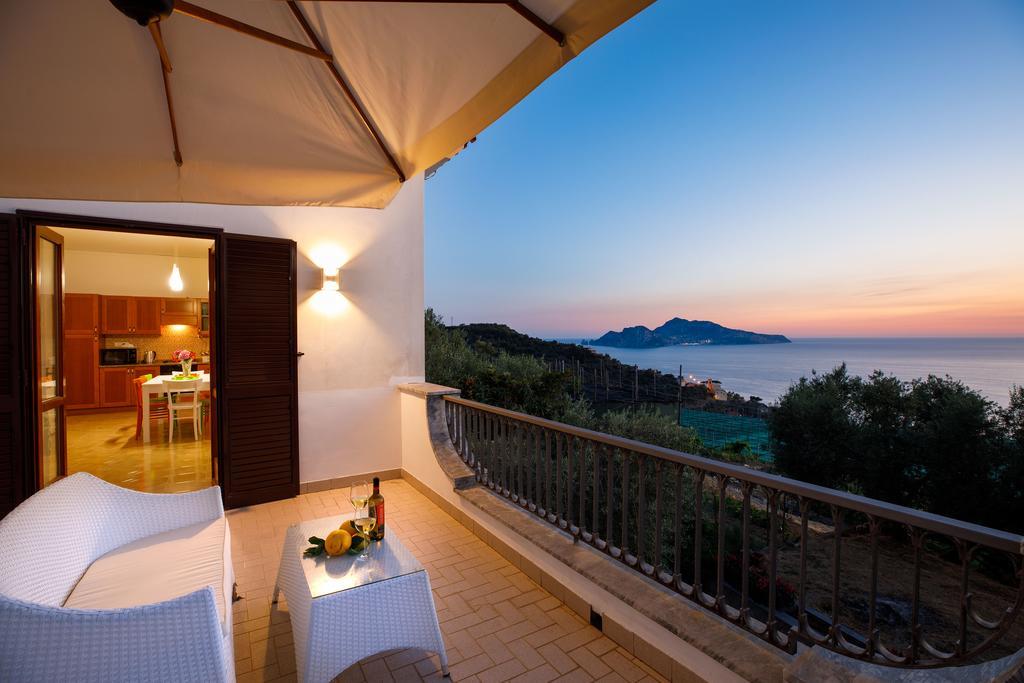 Il Nido Del Gabbiano Apartment Massa Lubrense Luaran gambar